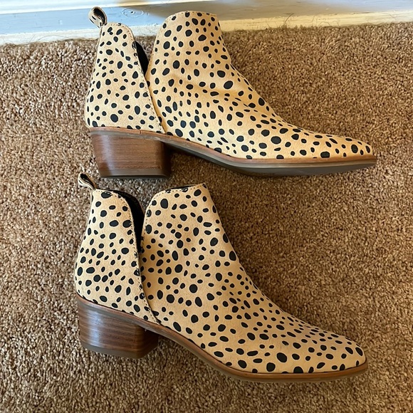 Dolce Vita size 8 booties. Never worn! - Picture 2 of 3